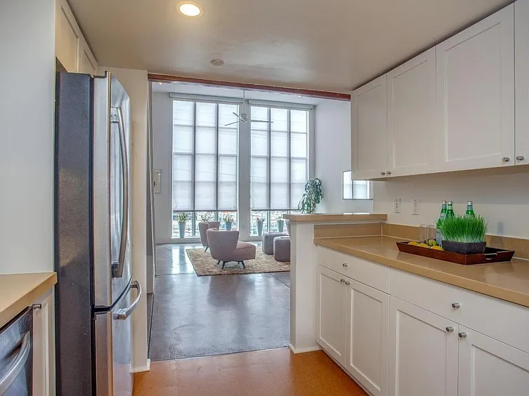 1800 Bryant St #203 — Photo 9