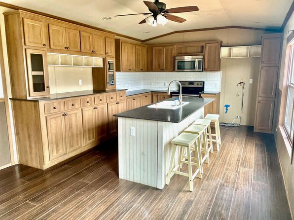 603 Saint Johns Dr, Dandridge, TN 37725
