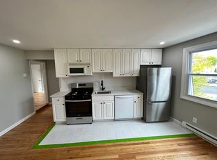 83 Haven St #6F, Reading, MA 01867