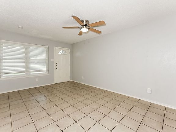 4th image of 738 Lisa Ln