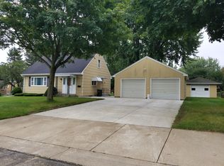 1400 5th Ave NE, Austin, MN 55912