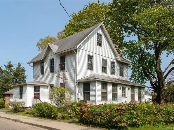 31 Driveway, Guilford, CT 06437