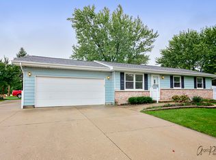3715 W Prestwick St, McHenry, IL