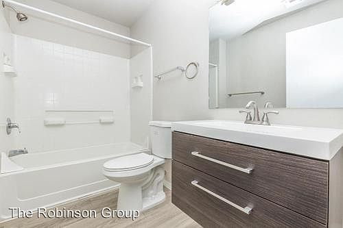 5th image of 36 E Vaughn Ave APT 209