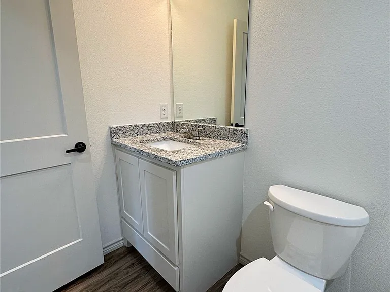 2658 N Willis St — Photo 9