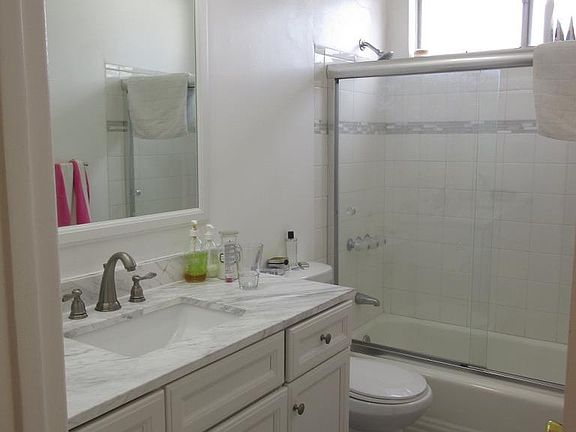 5th image of 744 Pier Ave APT 2