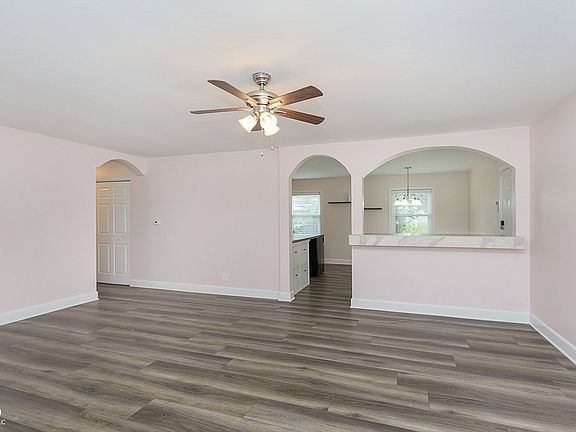 5th image of 3177 Norwich Ct