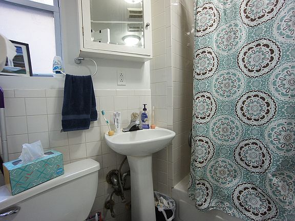 5th image of 709 9th Ave APT 5FS