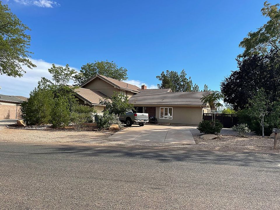 1st image of 3743 S Mulberry Dr
