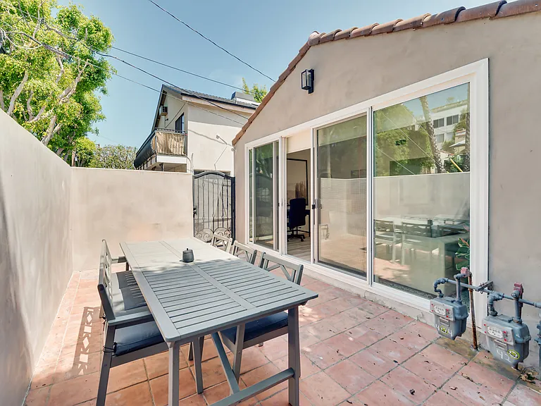 9042 Phyllis Ave #A — Photo 15