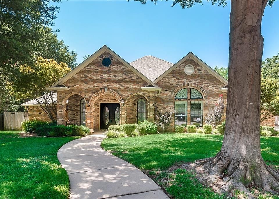1st image of 2400 Oak Shadow Ct
