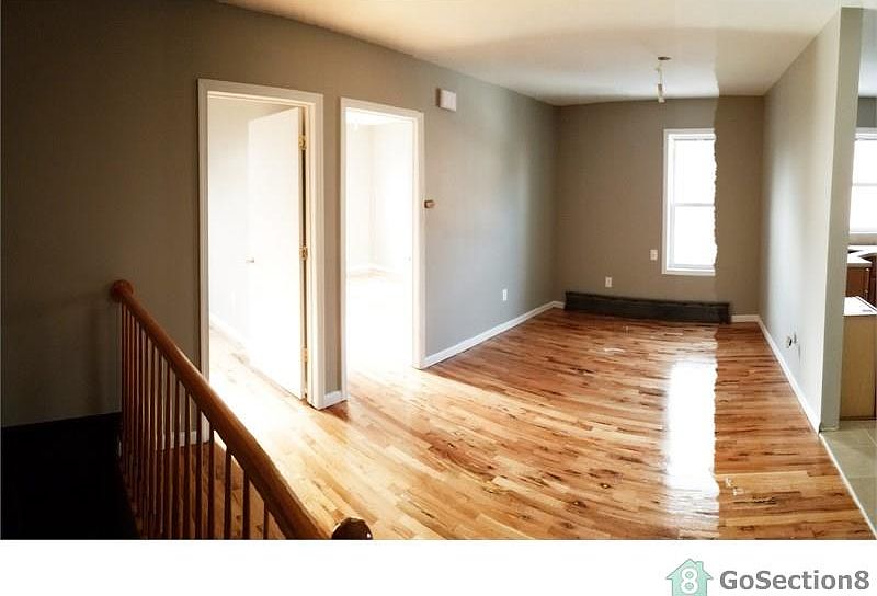 1st image of 1 Coonley Ct #1
