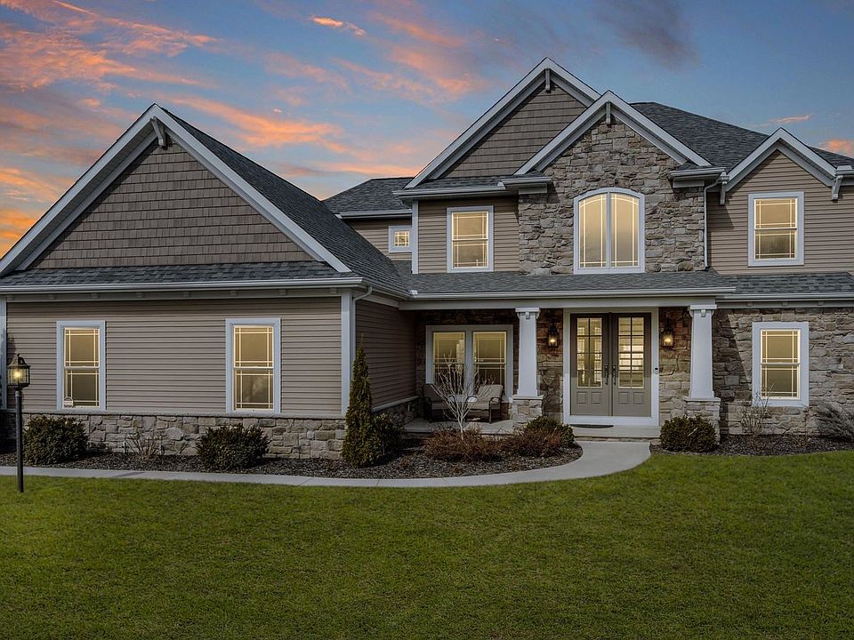 1st image of 18171 Gilmore Dr