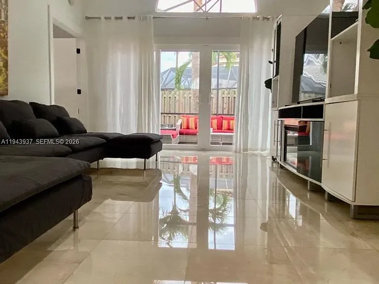 20360 Cozumel Ct — Photo 11