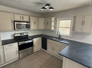 1328 Fenwick Rd, Lexington, KY 40515