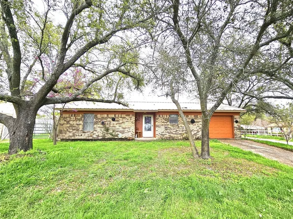 6941 Ireland Dr, Brownwood, TX 76801