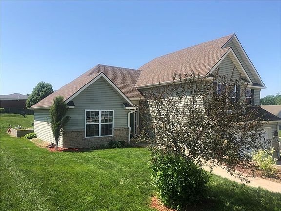2nd image of 3402 Stardust Dr