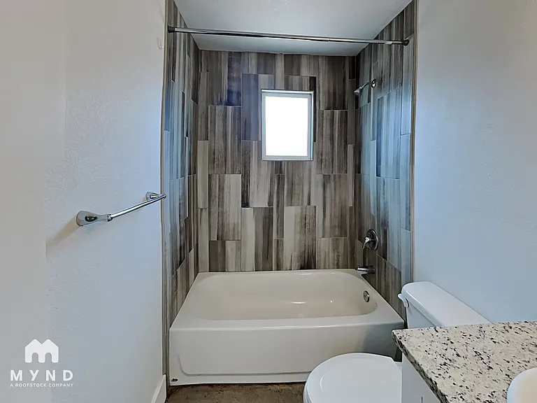 4830 E Willetta St #8 — Photo 10