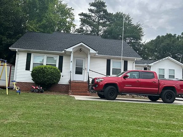 1300 Desota Dr, Dalton, GA 30720