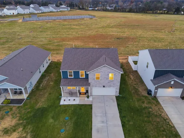 4448 Jack Faulk St, Murfreesboro, TN 37127