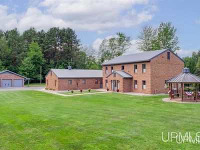 111 Lara Lei Trl, Marquette, MI, 49855
