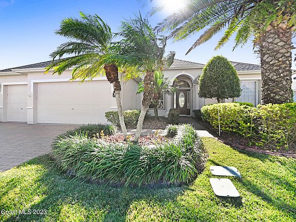5th image of 3313 Carambola Cir