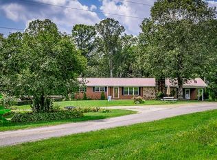 10019 Cookeville Boat Dock Rd, Baxter, TN 38544