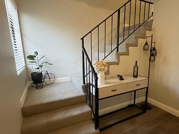 2nd image of 1454 Kauai St