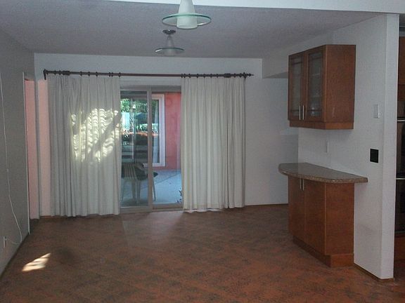 5th image of 465 Guilford Ave