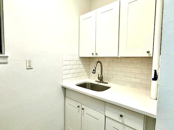 3rd image of 590 3rd Ave APT 3B
