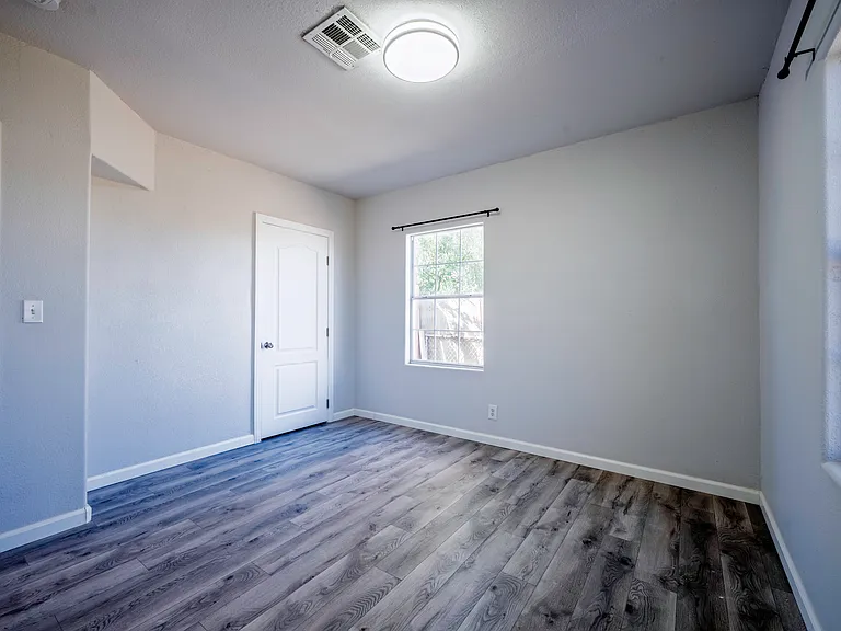 343 Tungsten Street Studio - For RENT - BEDROOM