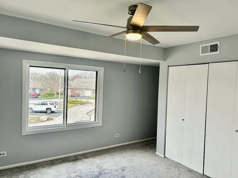 126 Honeysuckle Ct — Photo 10