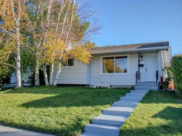 471 78th Ave NE, Calgary, AB T2K 5A1