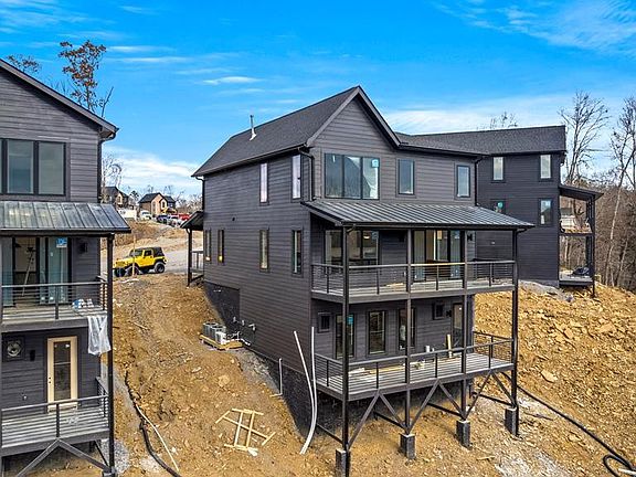 3rd image of 1214 Reedmont Way Lot 12