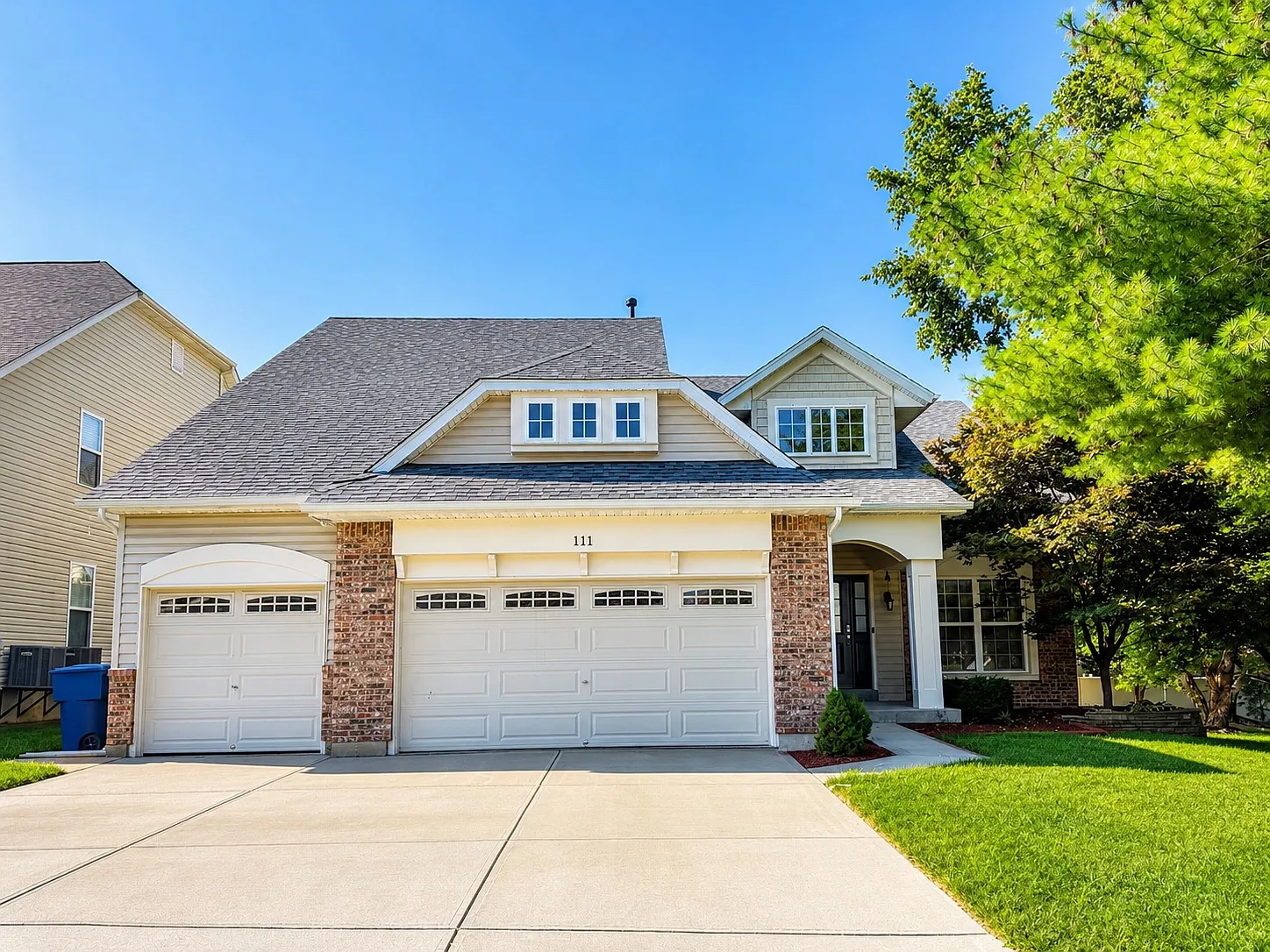 111 Berry Manor Cir — Photo 1