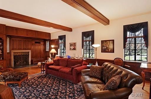 3rd image of 815 Ashland Ave