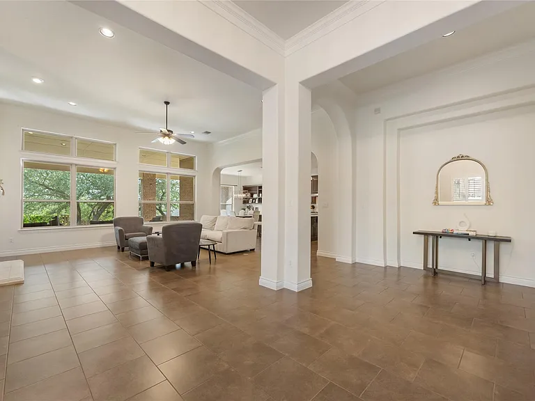 415 Bitterroot Ln — Photo 11