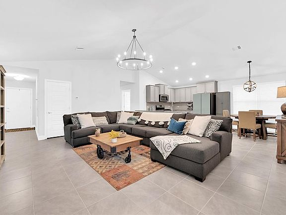 4th image of 416 Camino Bay Drive