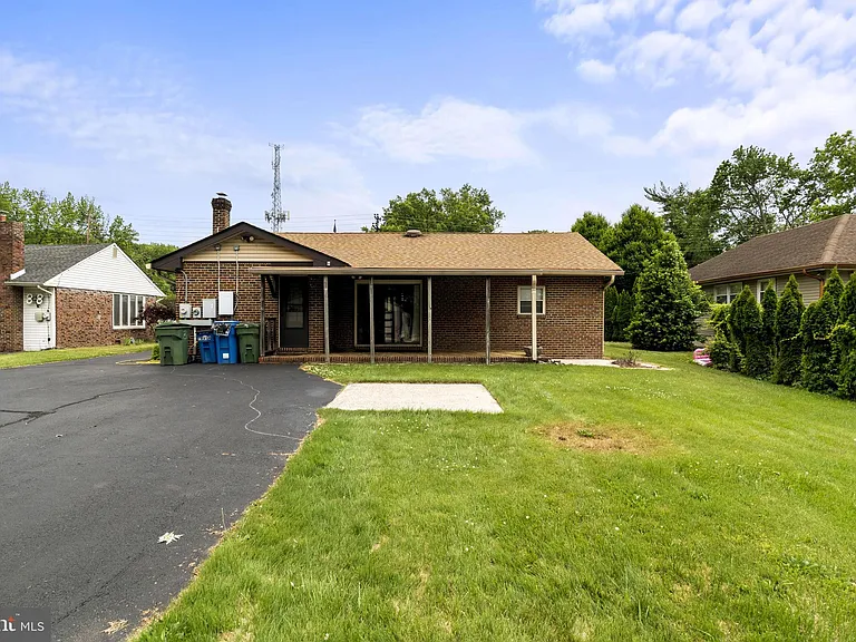 819 Mercer St — Photo 30