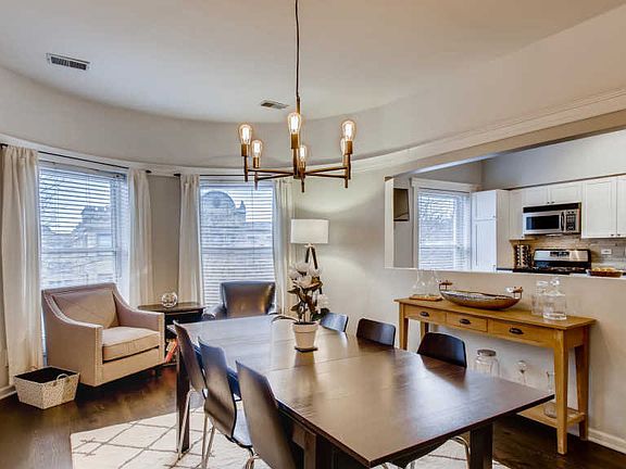 4th image of 4055 N Sheridan Rd APT 5