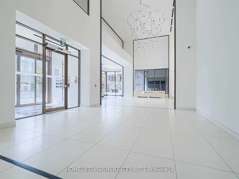 15 Lower Jarvis St #2111 — Photo 4