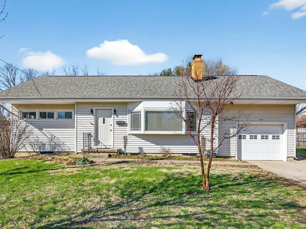 816 W College Ave, Normal, IL 61761