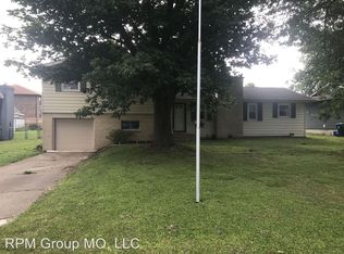 820 N Burton Ave, Springfield, MO 65802