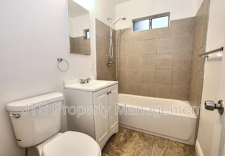 5302 Gordon Dr — Photo 26