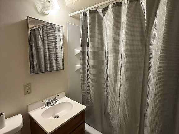4th image of 307 30th Street Dr SE APT 8