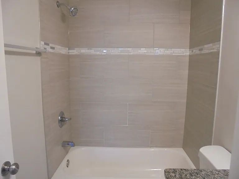 1847 Grandview Pl — Photo 21