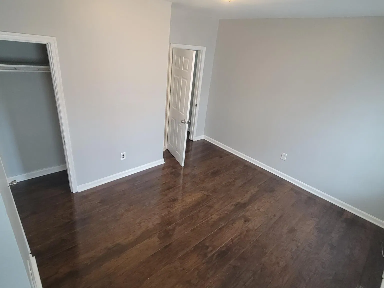 2433 N Corlies St — Photo 3