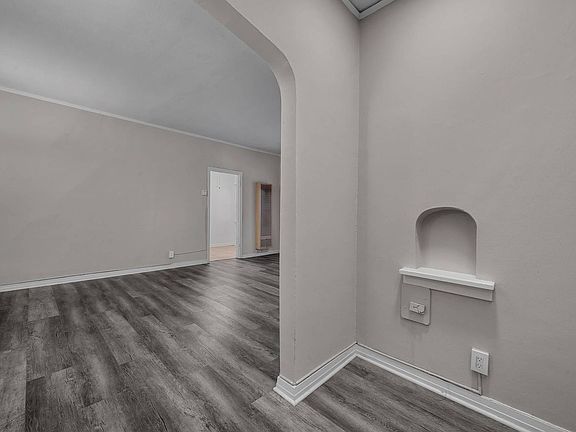 3rd image of 1255 N Gordon St #4