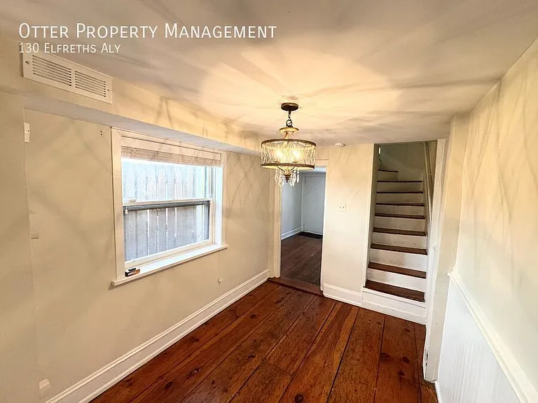 130 Elfreths Aly — Photo 16