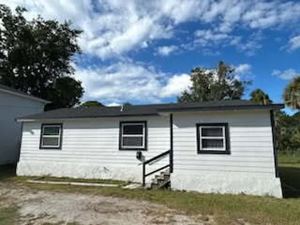 637 Blodgetts Ln, Jacksonville, FL 32206